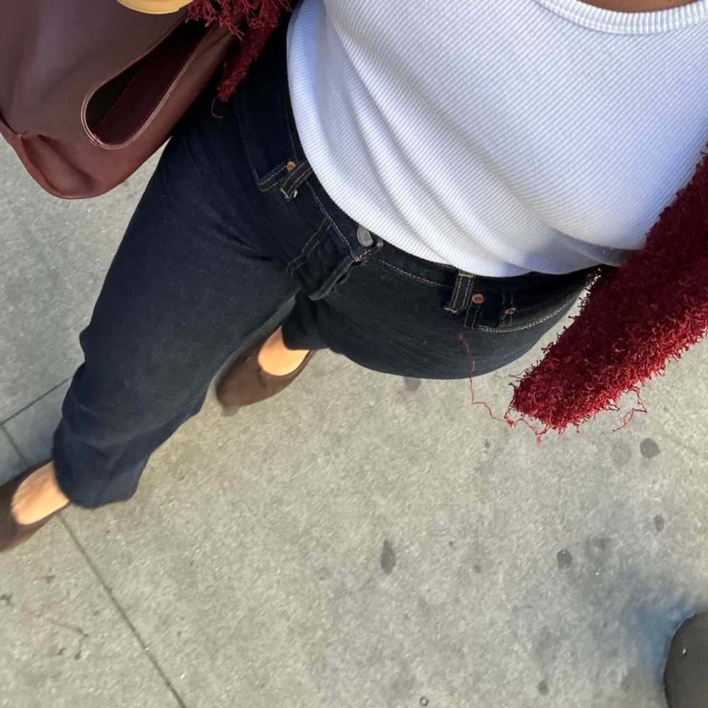 Levi’s Ribcage Full-Length Jeans in Small Course - Picture 12 of 16